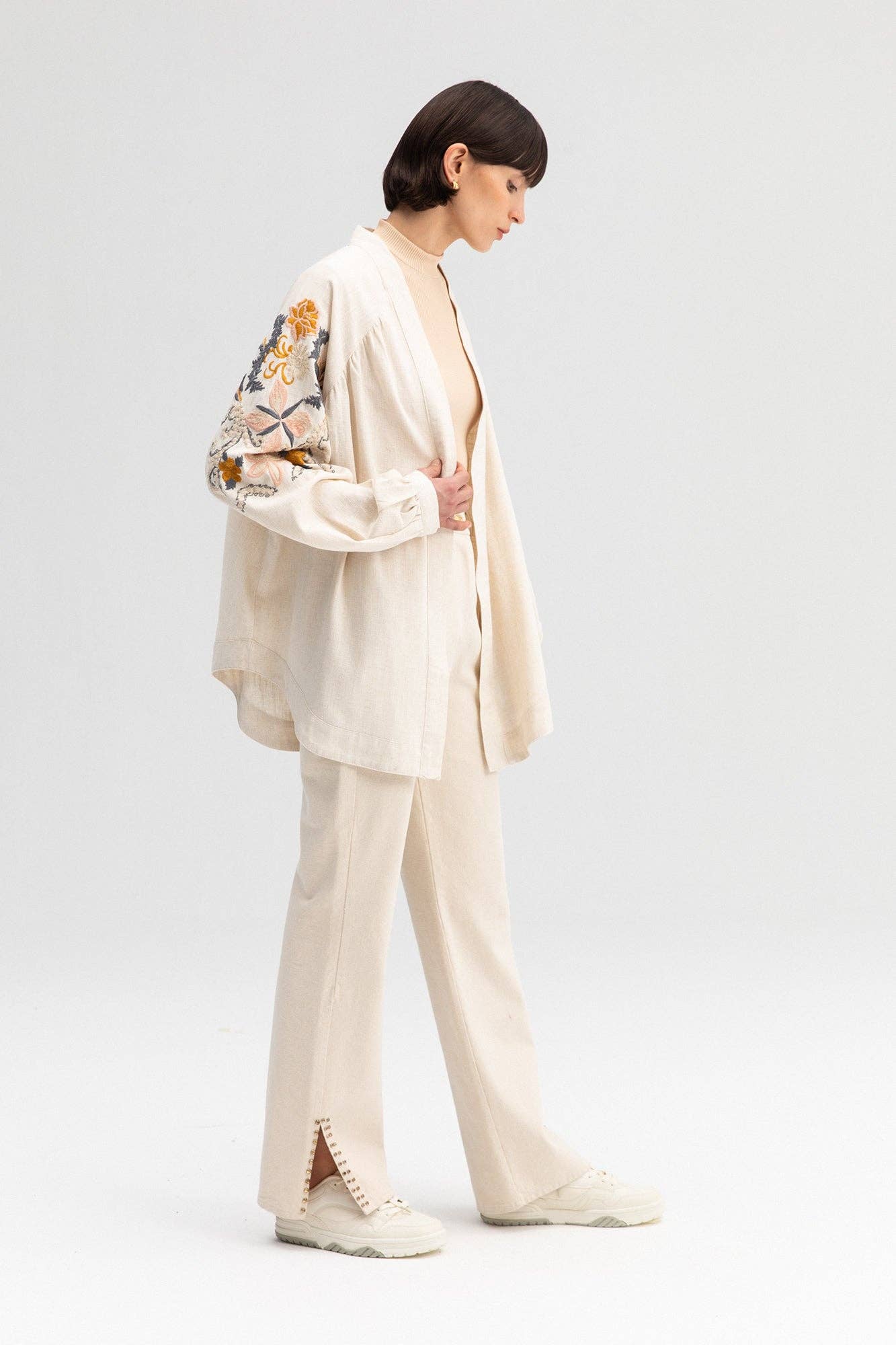 Kimono bordado Púnico