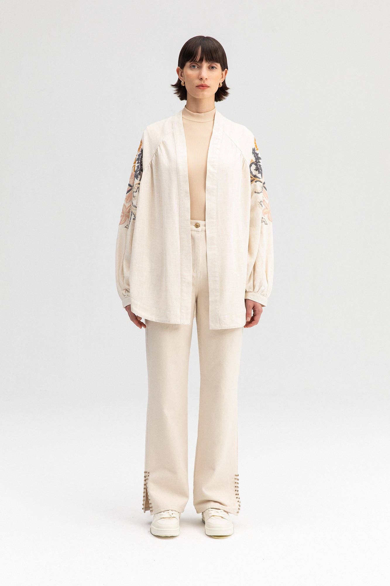Kimono bordado Púnico